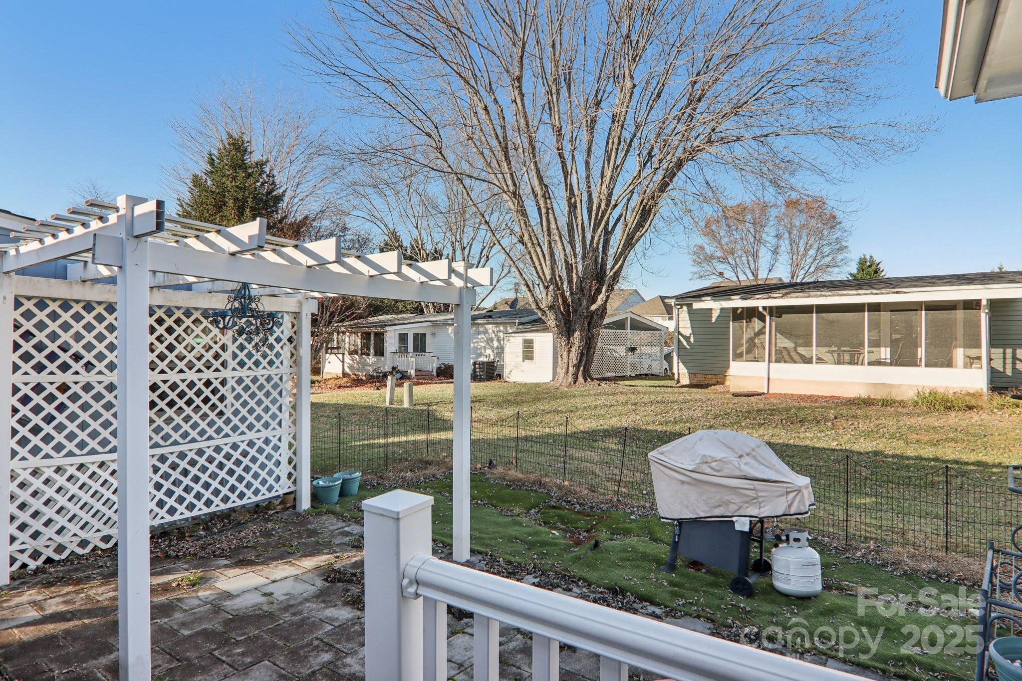 302 Meadowbrook Court Hendersonville NC 28792