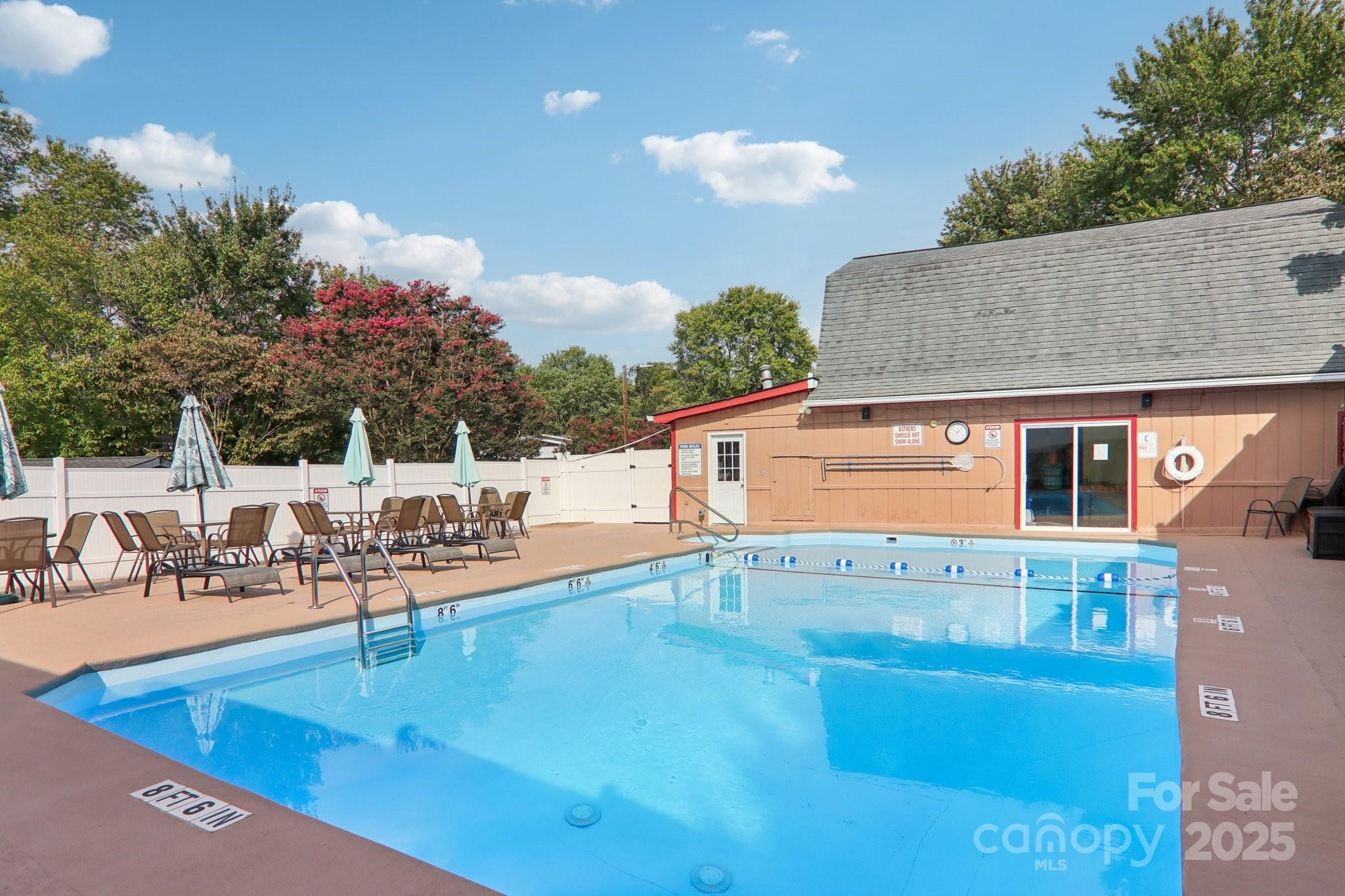 302 Meadowbrook Court Hendersonville NC 28792