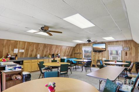 302 Meadowbrook Court Hendersonville NC 28792