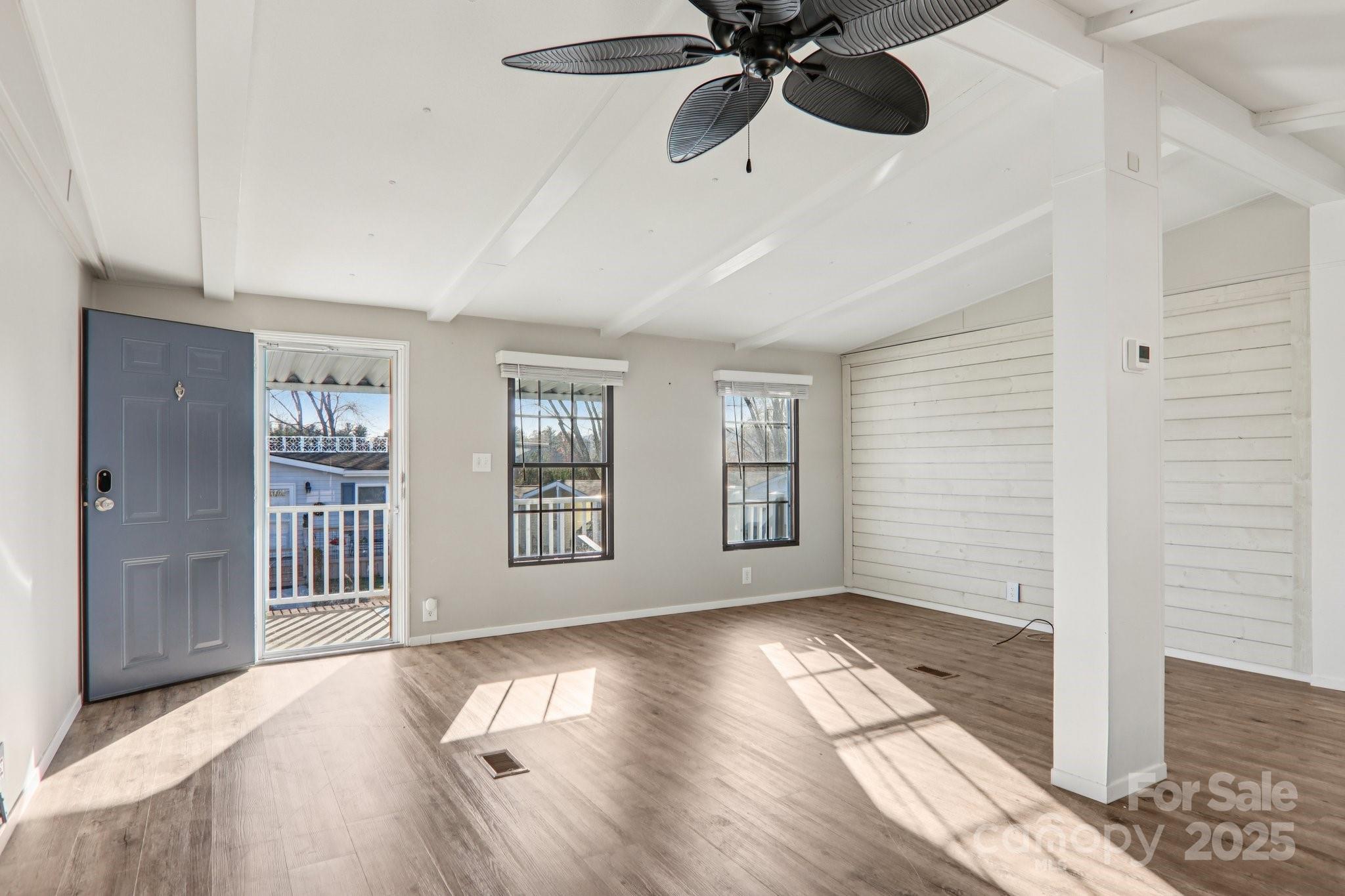 302 Meadowbrook Court Hendersonville NC 28792