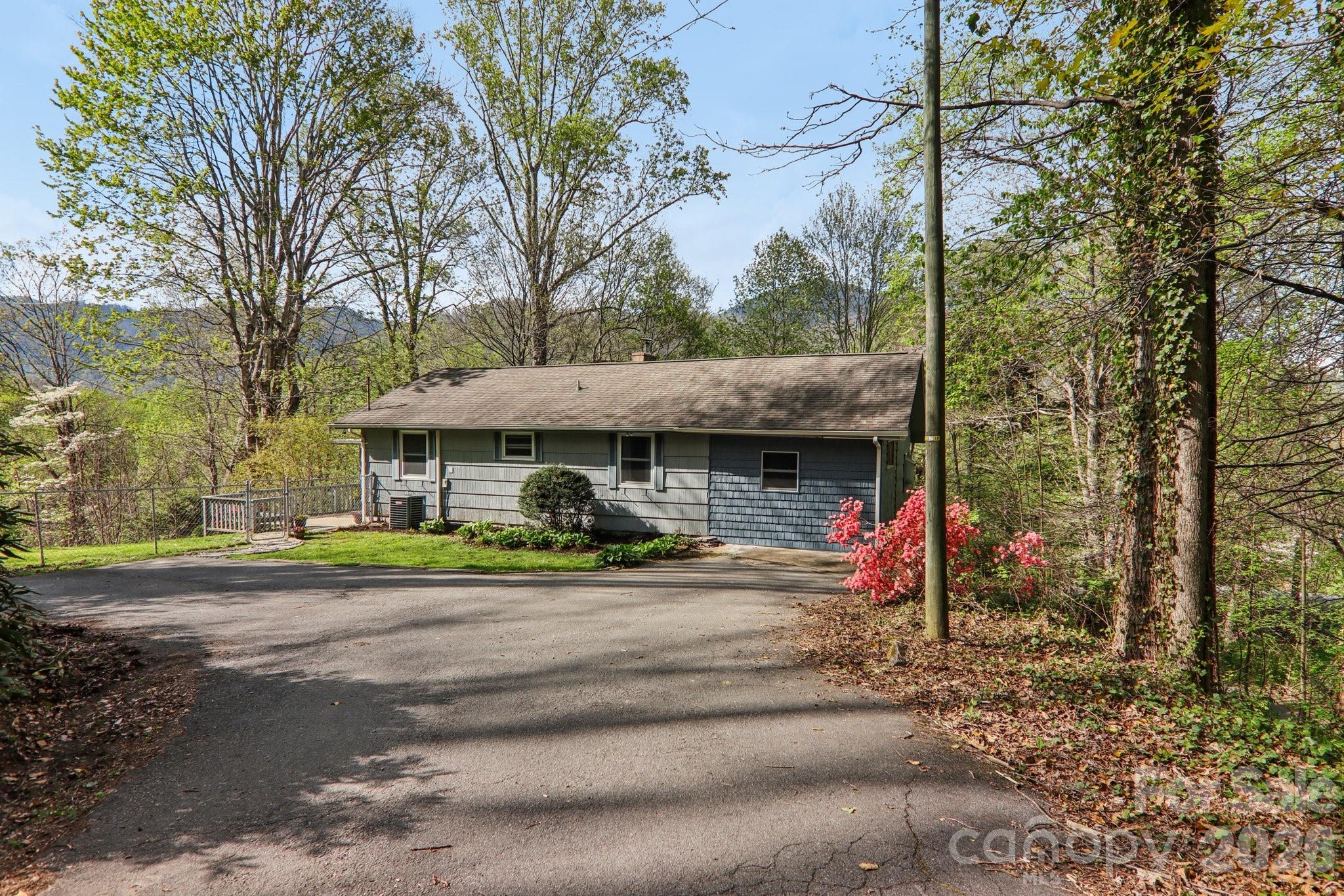 74 Link Circle Maggie Valley NC 28751