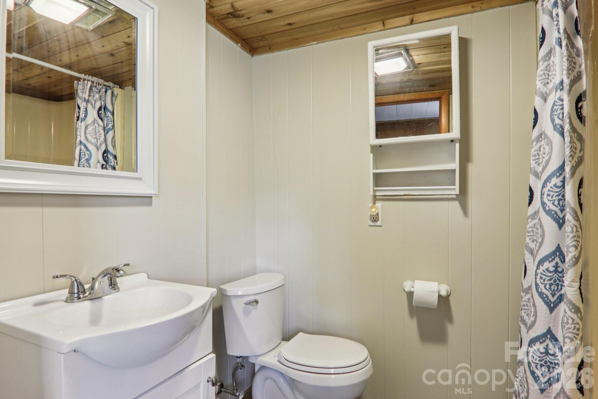 74 Link Circle Maggie Valley NC 28751