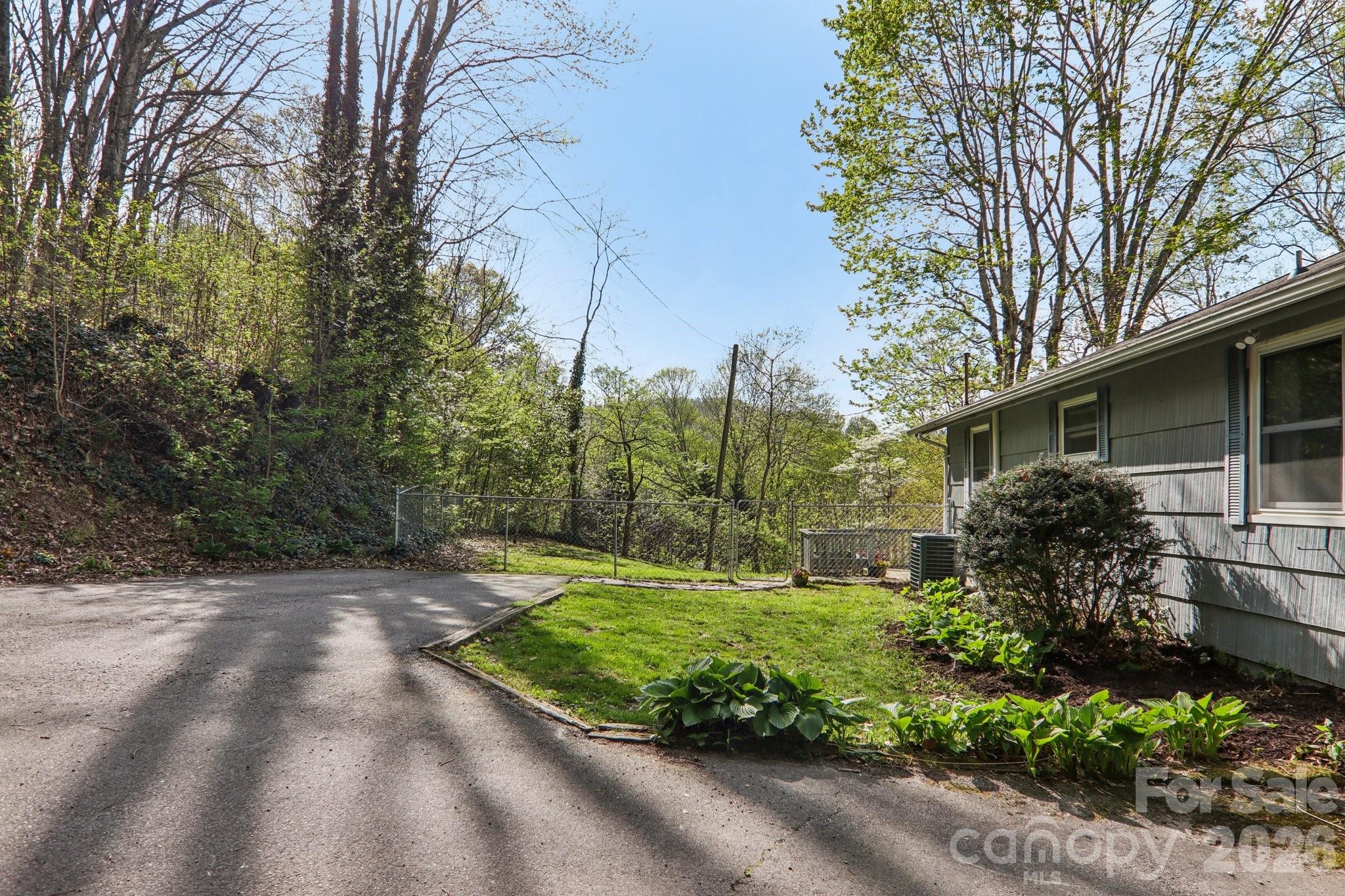 74 Link Circle Maggie Valley NC 28751