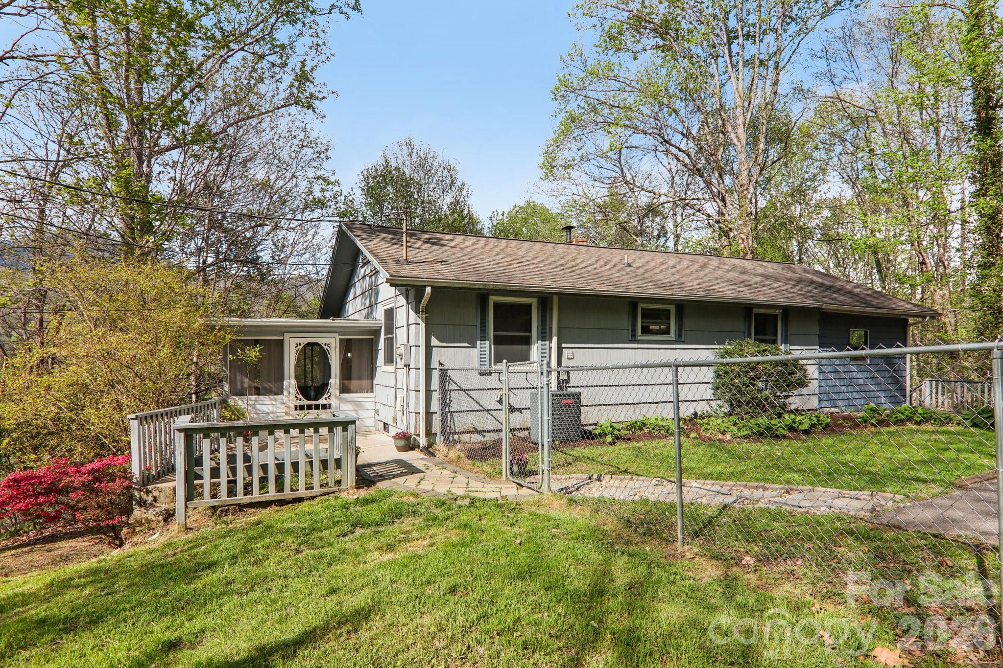 74 Link Circle Maggie Valley NC 28751