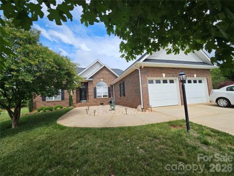 4613 19th Street Court NE Hickory NC 28601