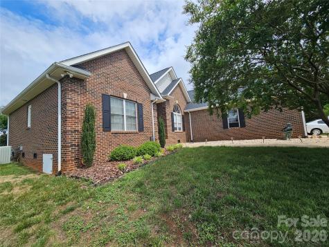 4613 19th Street Court NE Hickory NC 28601