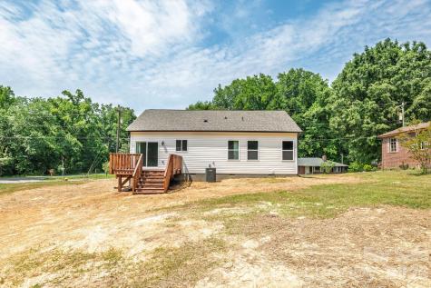 402 Pine Grove Avenue Cherryville NC 28021