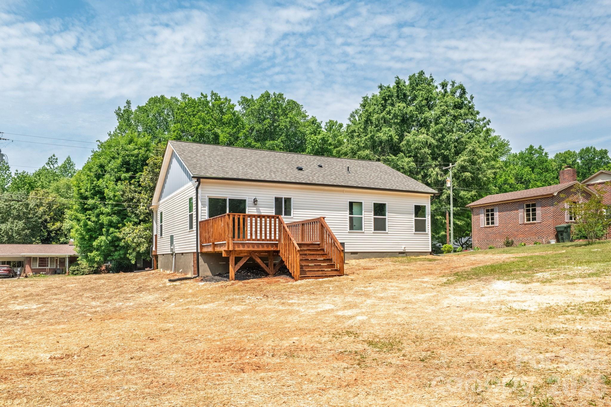 402 Pine Grove Avenue Cherryville NC 28021