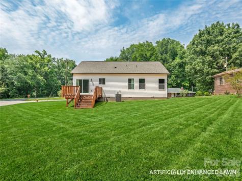 402 Pine Grove Avenue Cherryville NC 28021