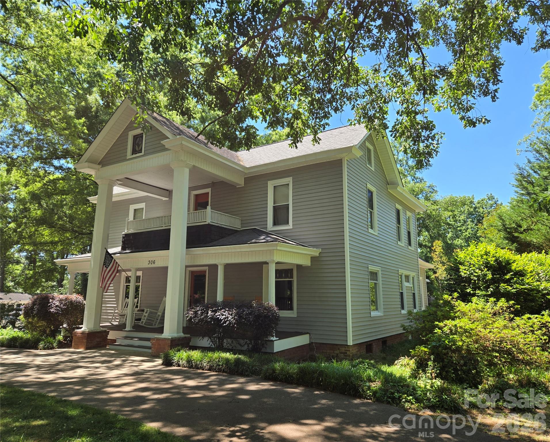 306 W Old Post Road Cherryville NC 28021