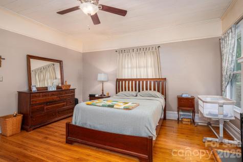 306 W Old Post Road Cherryville NC 28021