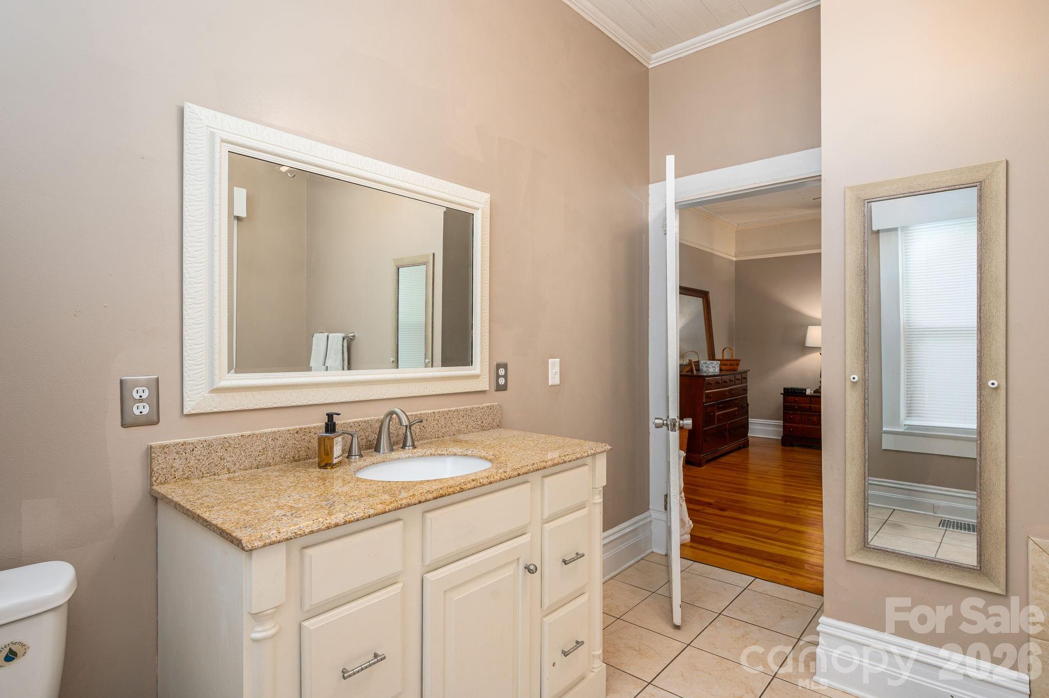 306 W Old Post Road Cherryville NC 28021