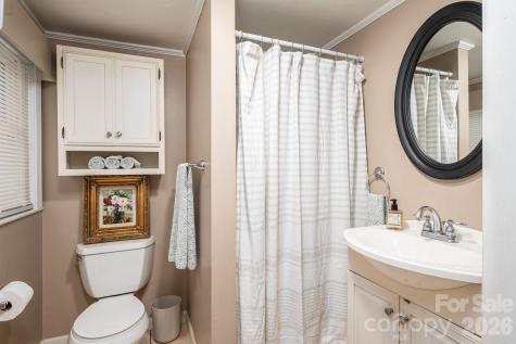 306 W Old Post Road Cherryville NC 28021
