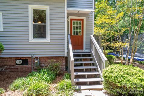 306 W Old Post Road Cherryville NC 28021