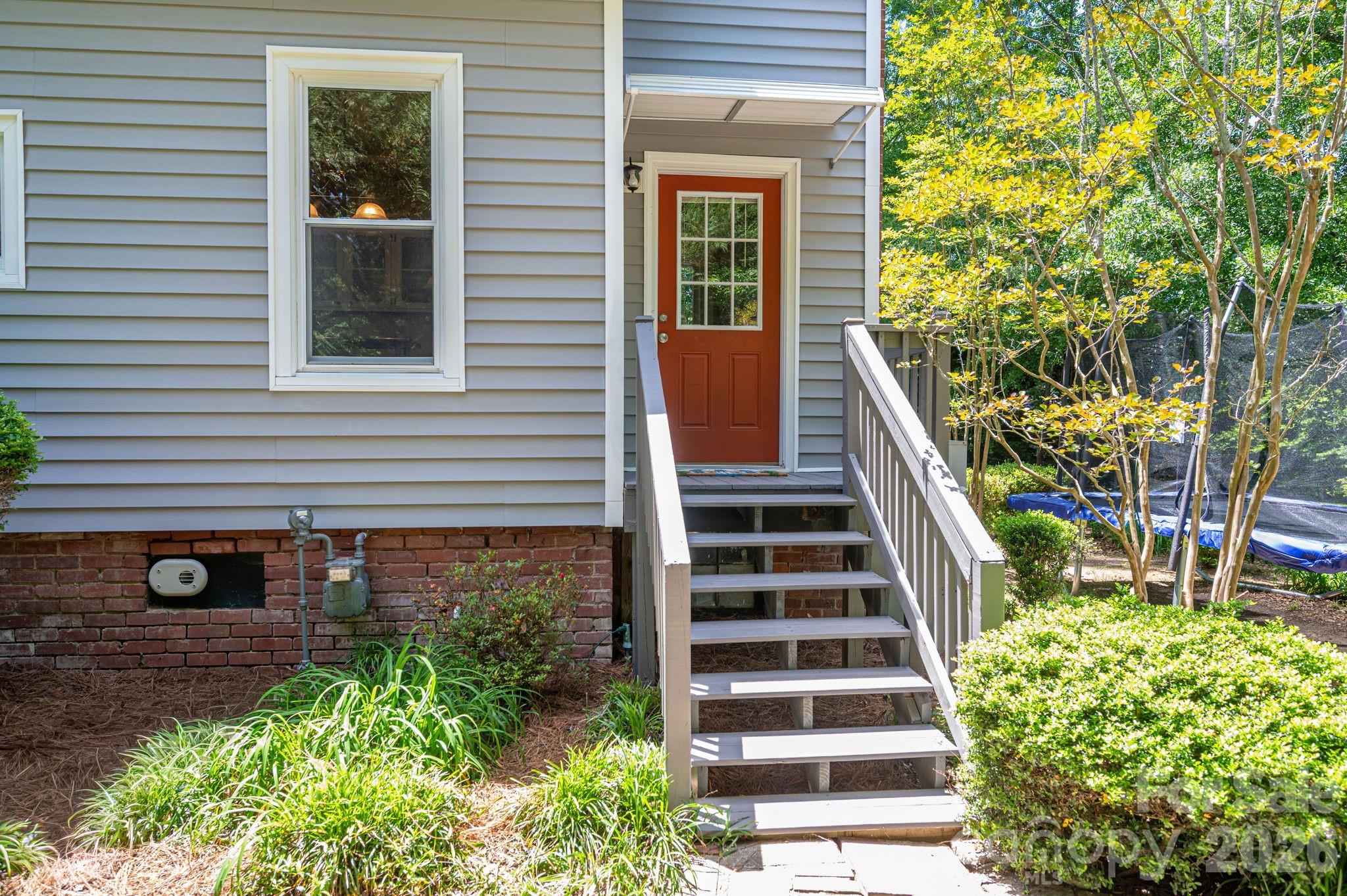 306 W Old Post Road Cherryville NC 28021