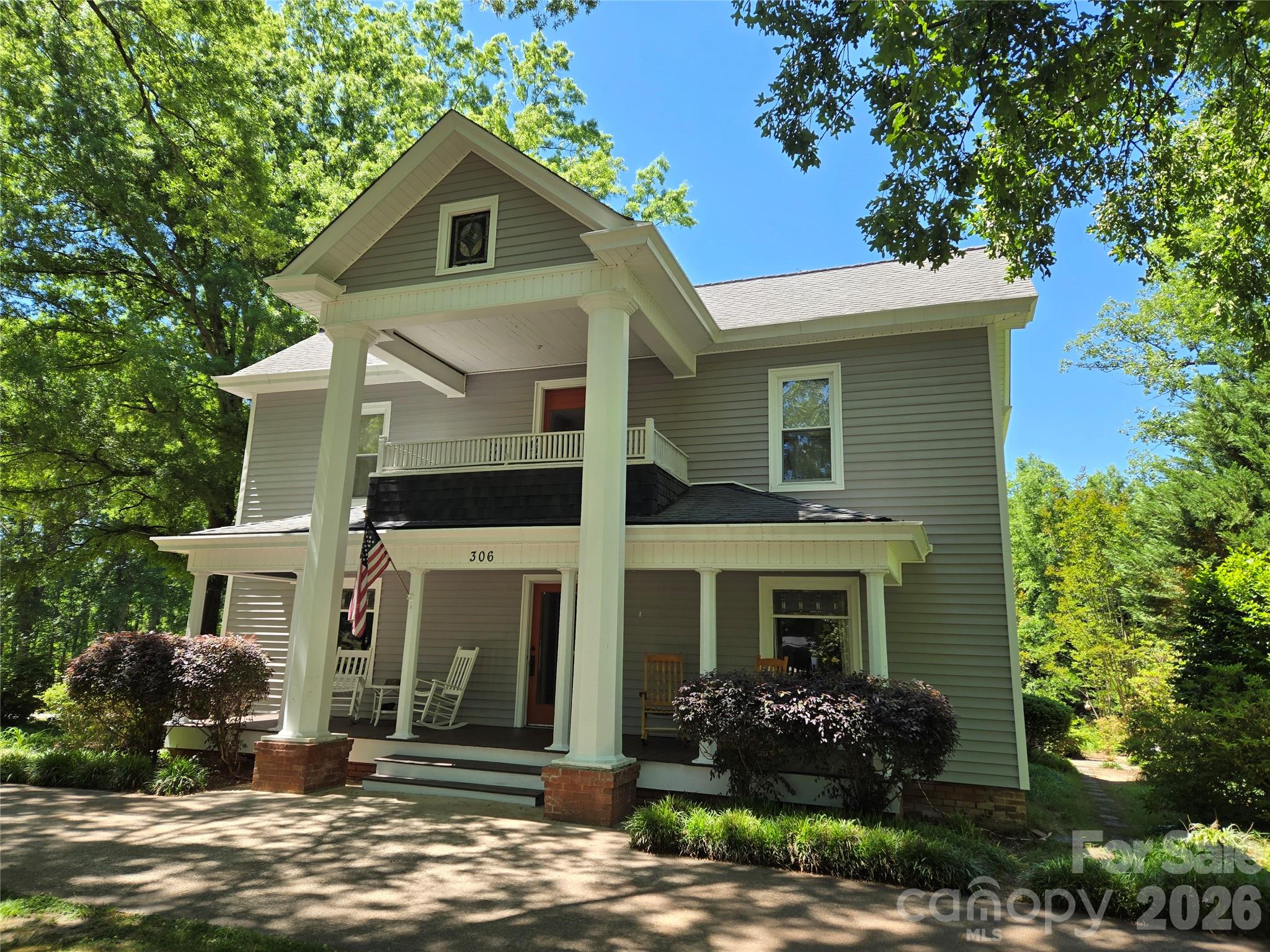 306 W Old Post Road Cherryville NC 28021
