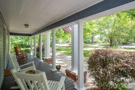 306 W Old Post Road Cherryville NC 28021