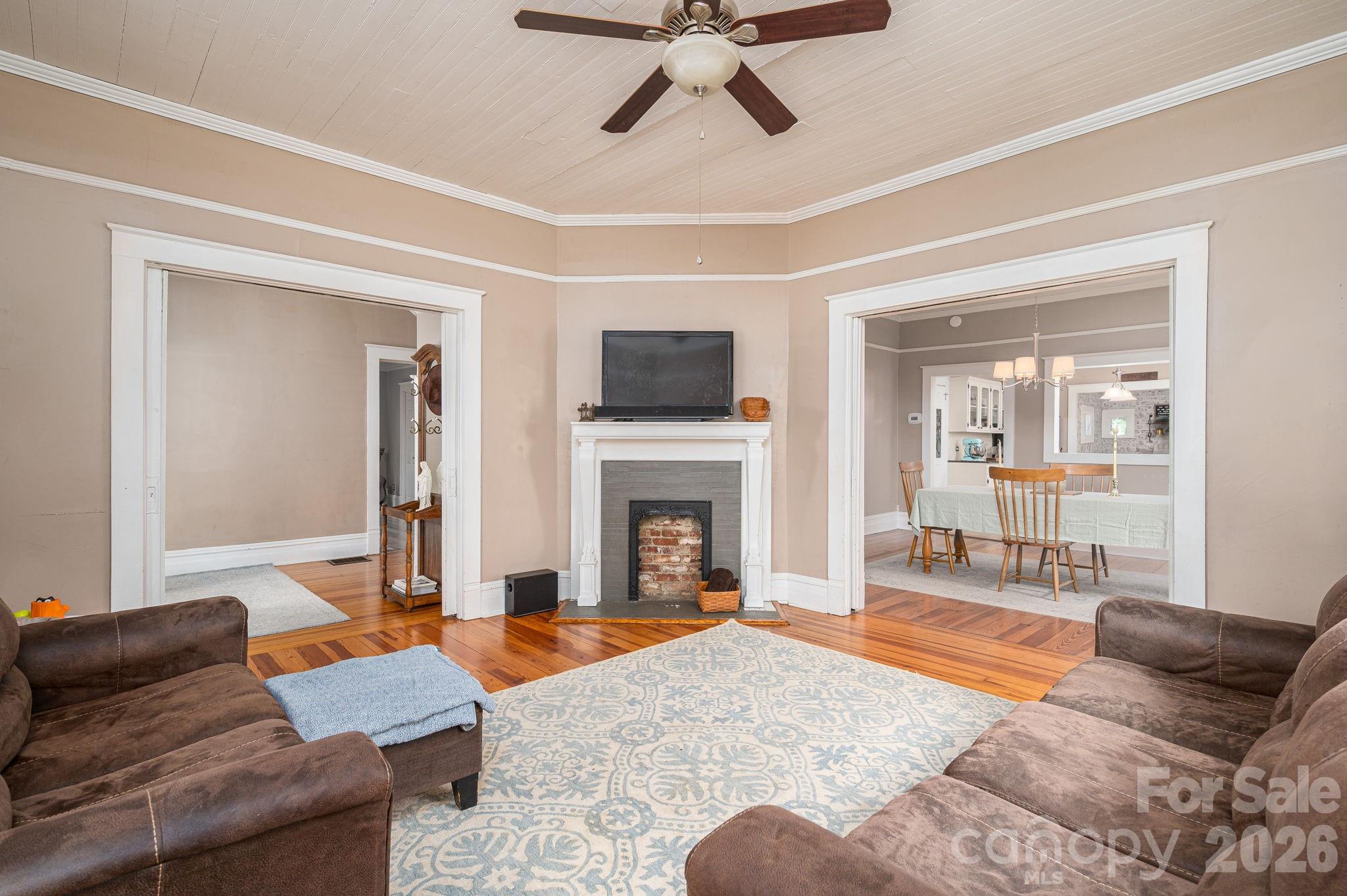 306 W Old Post Road Cherryville NC 28021