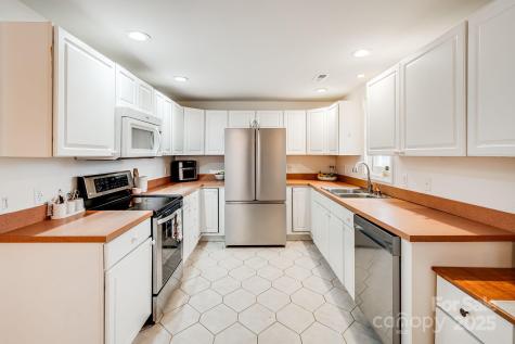 195 Whitmire Road Brevard NC 28712