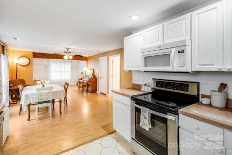 195 Whitmire Road Brevard NC 28712