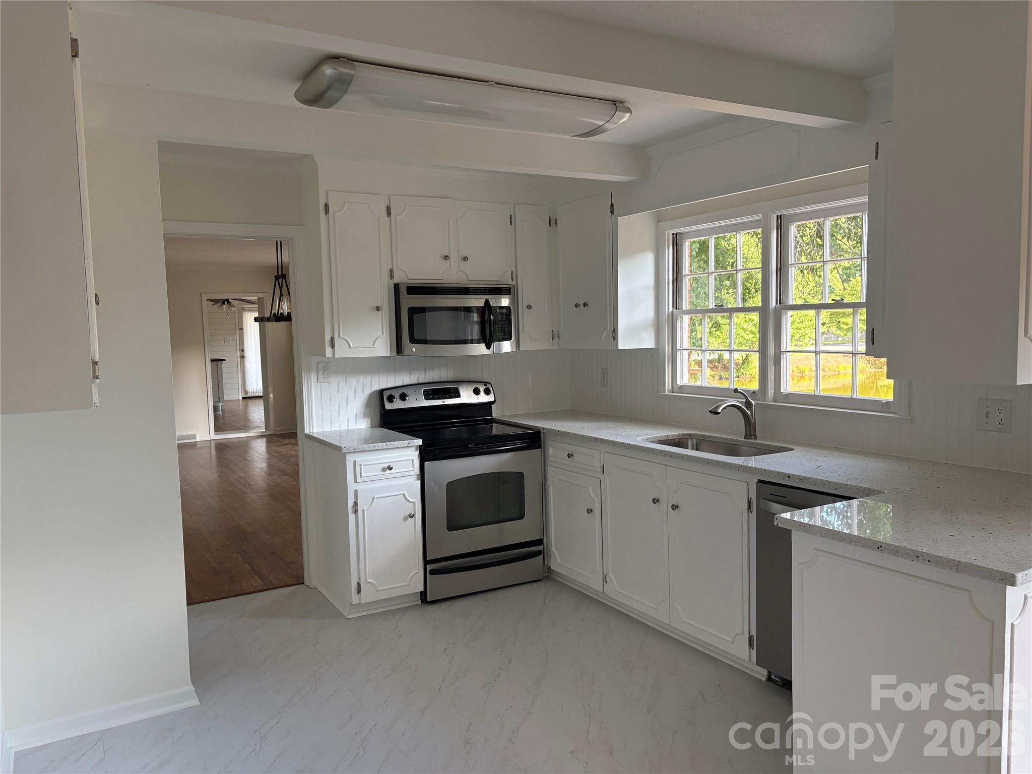 622 S Carolina Avenue Statesville NC 28677