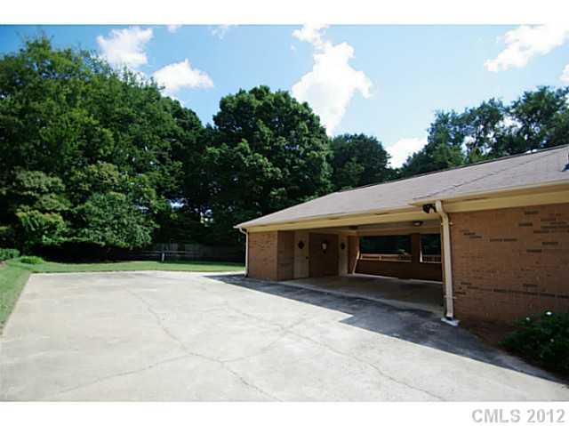 1032 Court Drive Charlotte NC 28211
