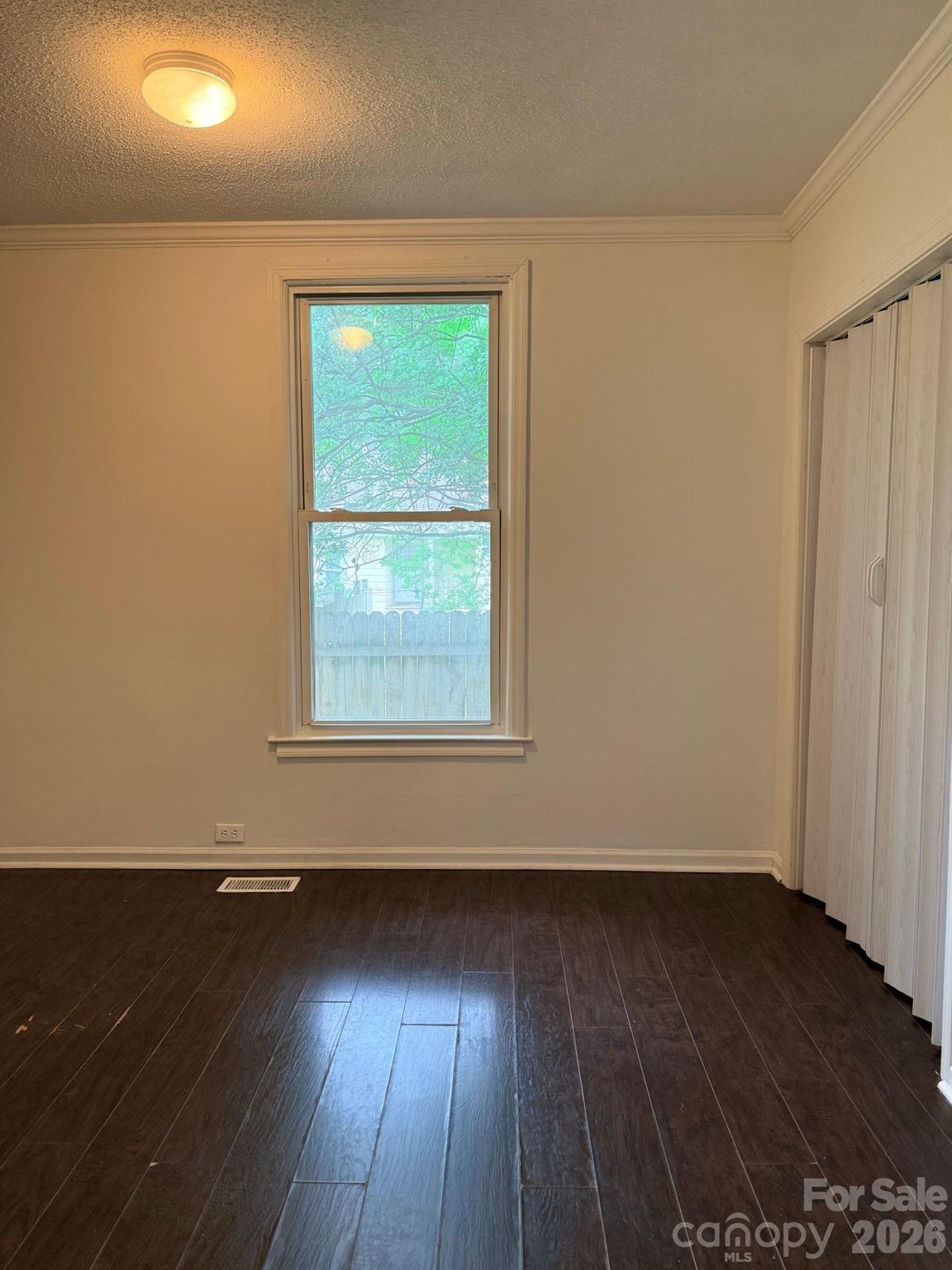 305 N Poplar Street Gastonia NC 28054