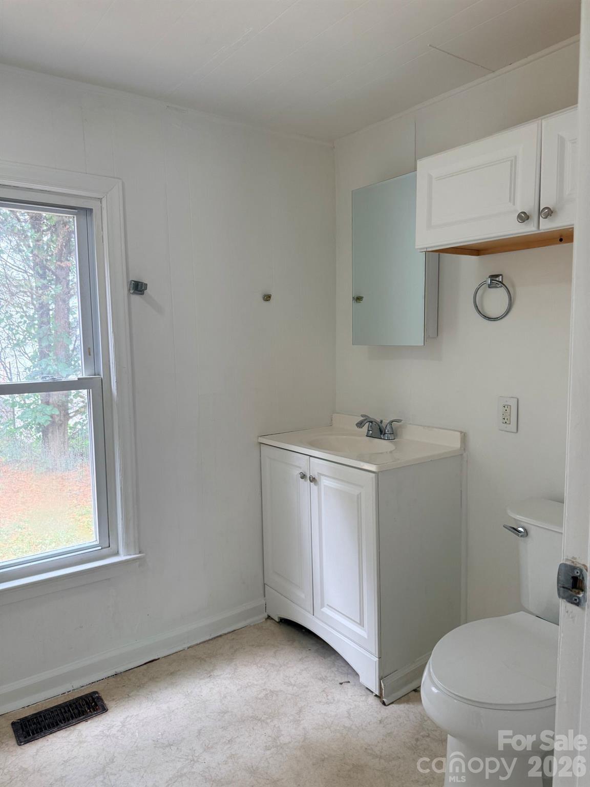 305 N Poplar Street Gastonia NC 28054