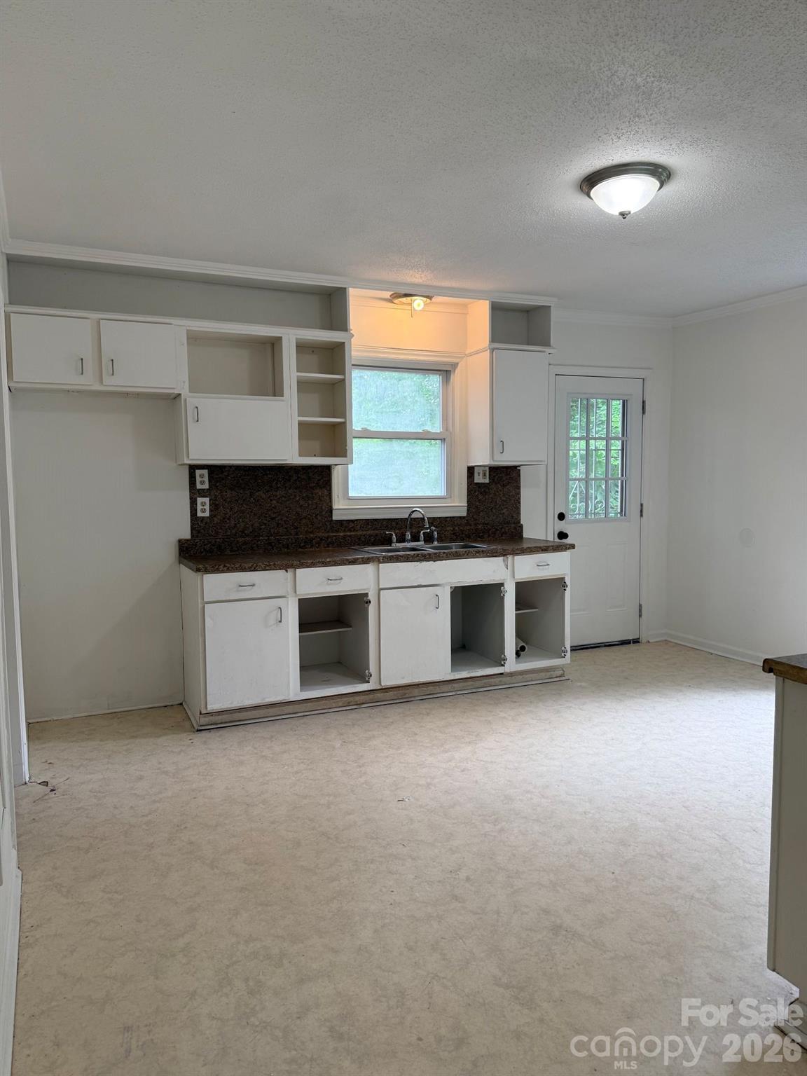 305 N Poplar Street Gastonia NC 28054
