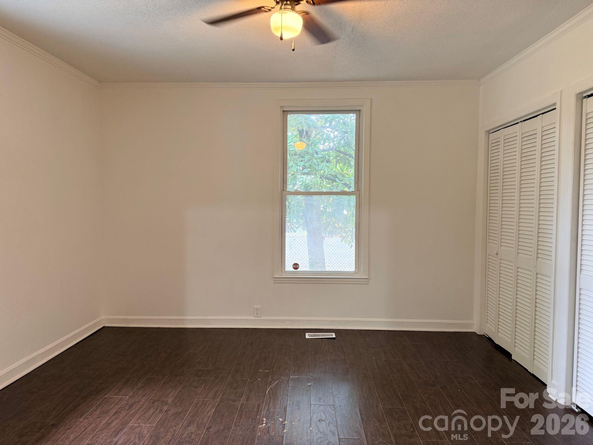 305 N Poplar Street Gastonia NC 28054