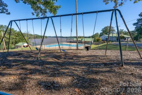 589 Newport Drive Mount Gilead NC 27306