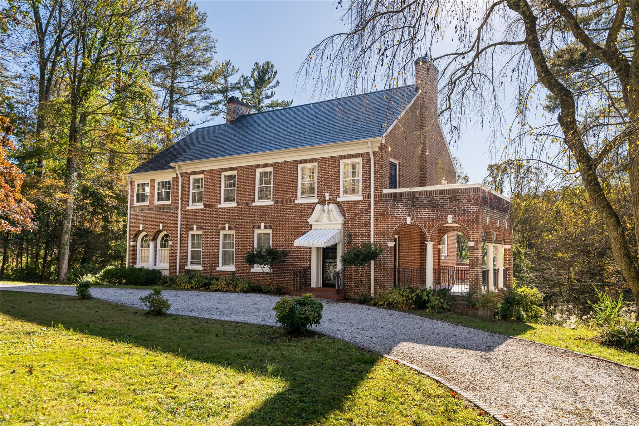 325 Vanderbilt Road Asheville NC 28803