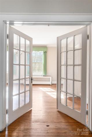 325 Vanderbilt Road Asheville NC 28803