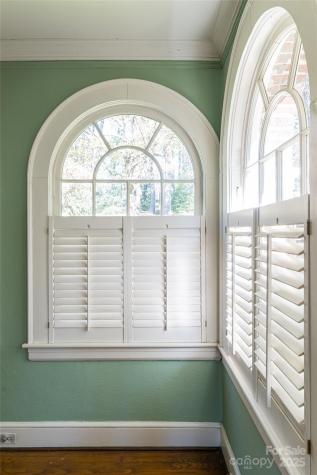 325 Vanderbilt Road Asheville NC 28803