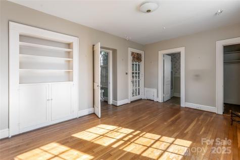 325 Vanderbilt Road Asheville NC 28803