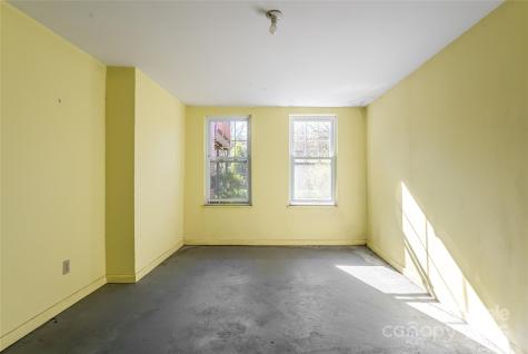 325 Vanderbilt Road Asheville NC 28803