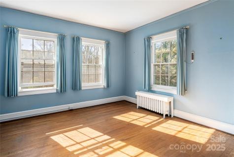 325 Vanderbilt Road Asheville NC 28803