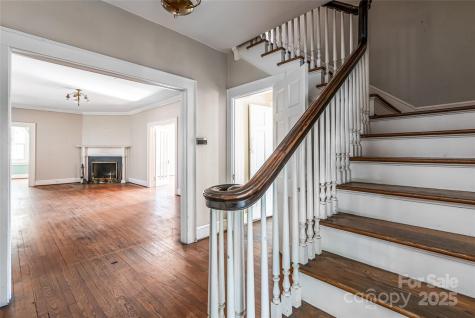 325 Vanderbilt Road Asheville NC 28803