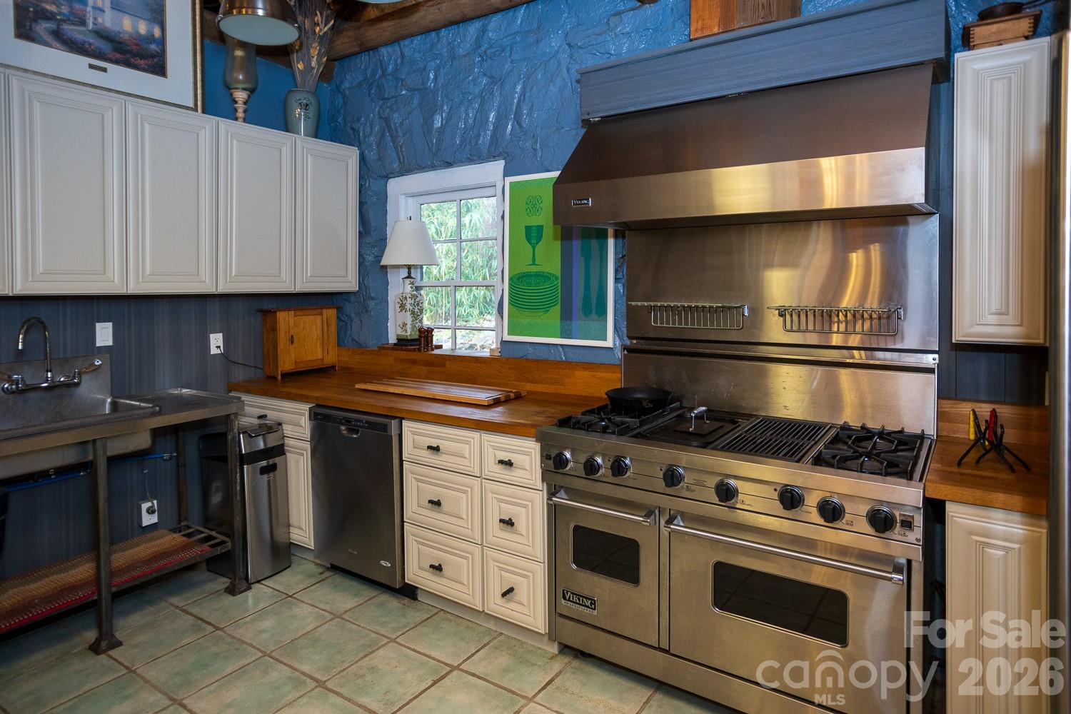 15 Chestnut Street Tryon NC 28782