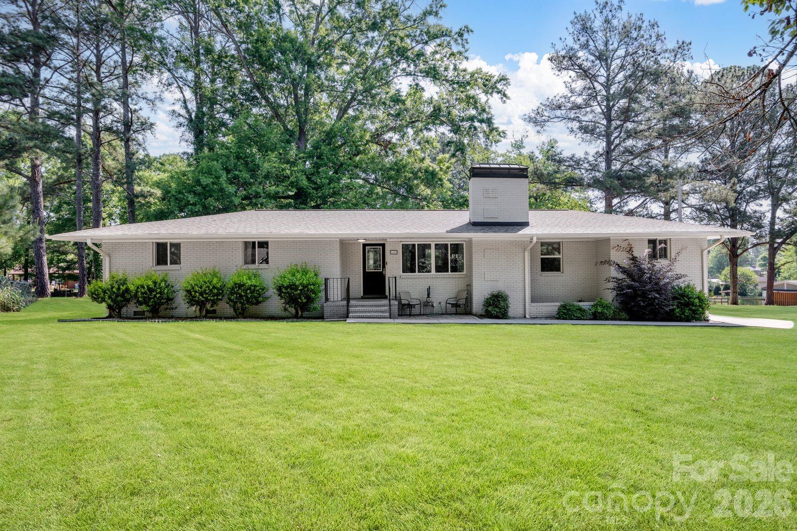 1405 Lakeview Drive Pineville NC 28134