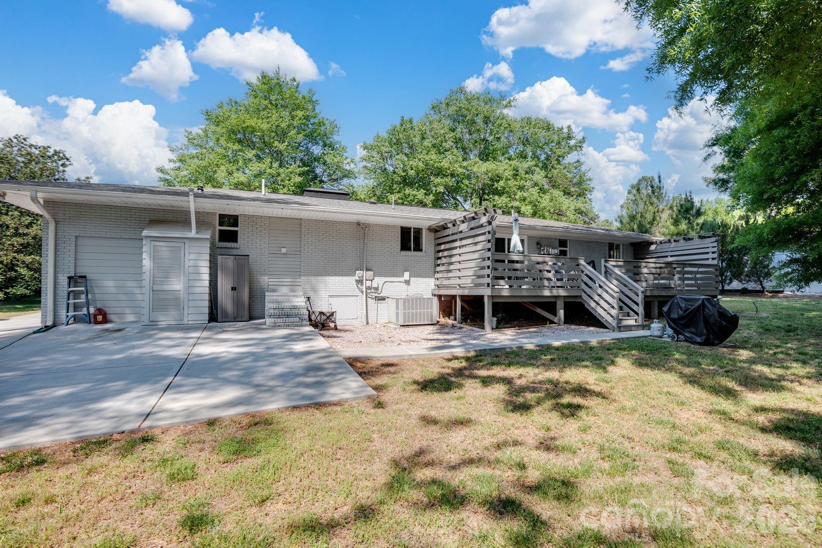 1405 Lakeview Drive Pineville NC 28134