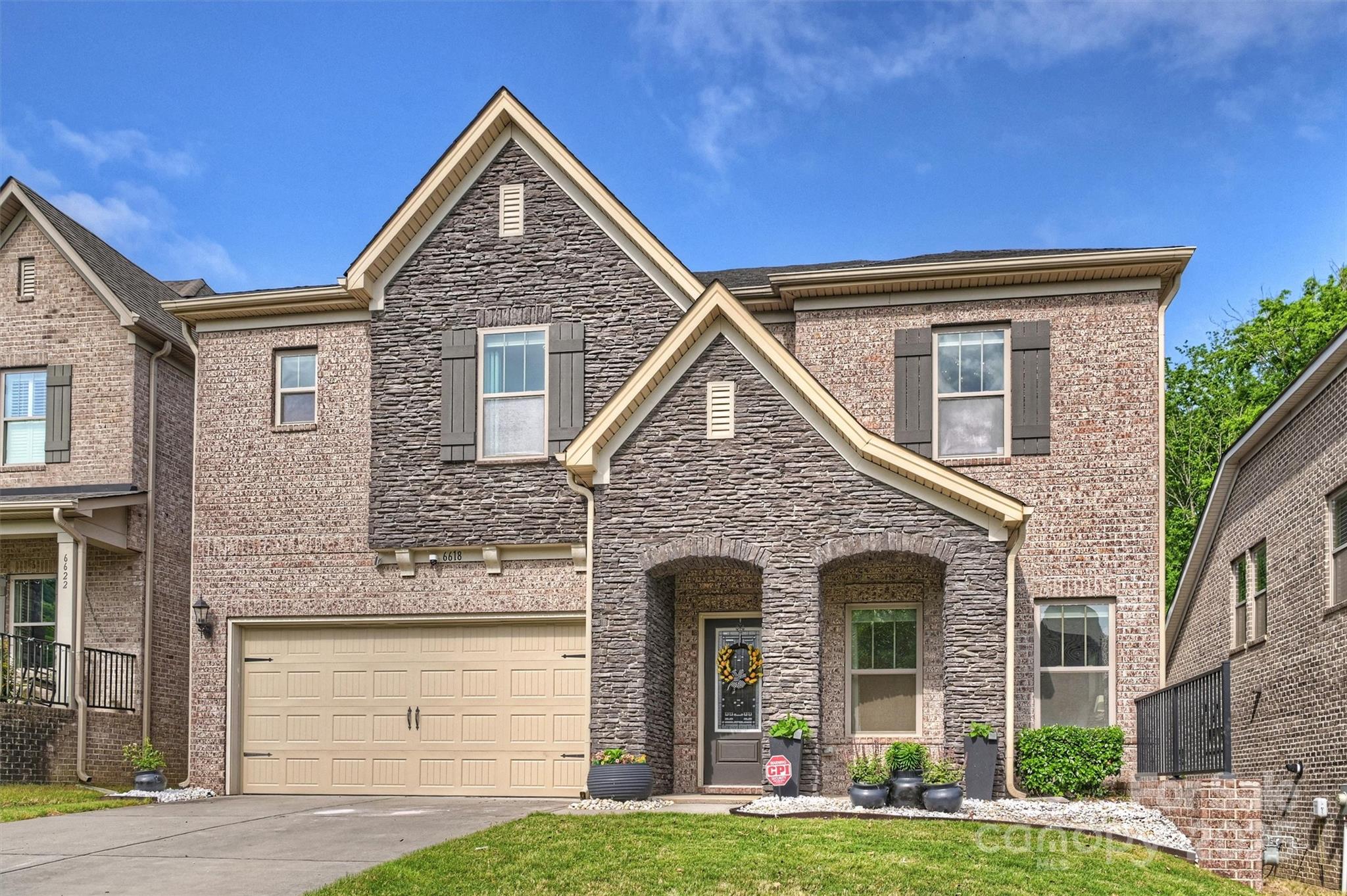 6618 Vizcaya Court Charlotte NC 28226
