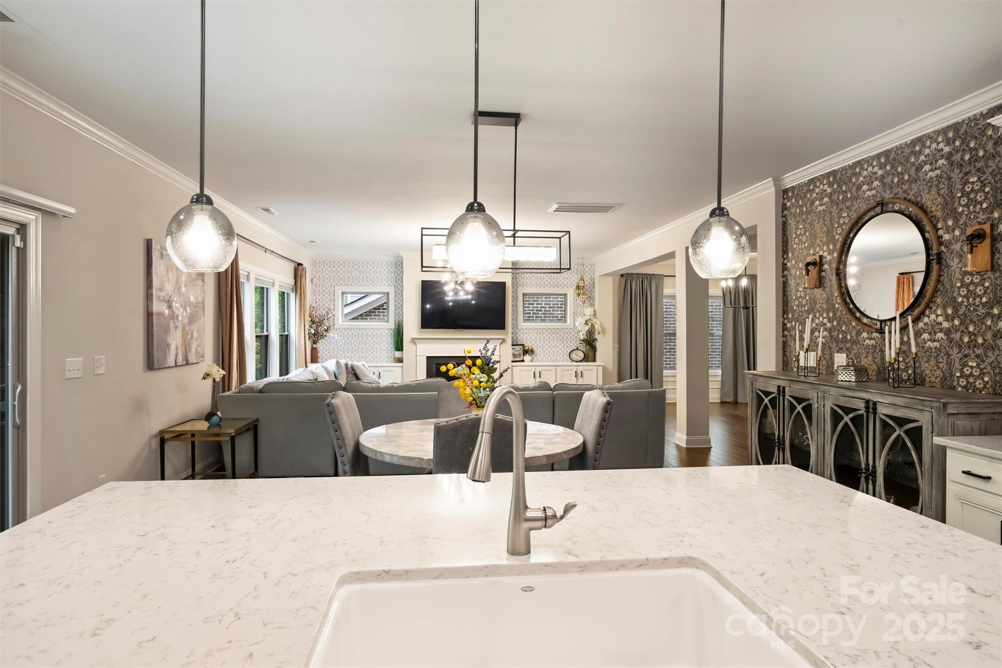 6618 Vizcaya Court Charlotte NC 28226