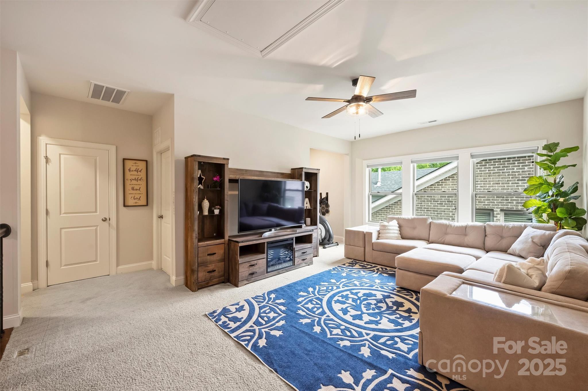 6618 Vizcaya Court Charlotte NC 28226