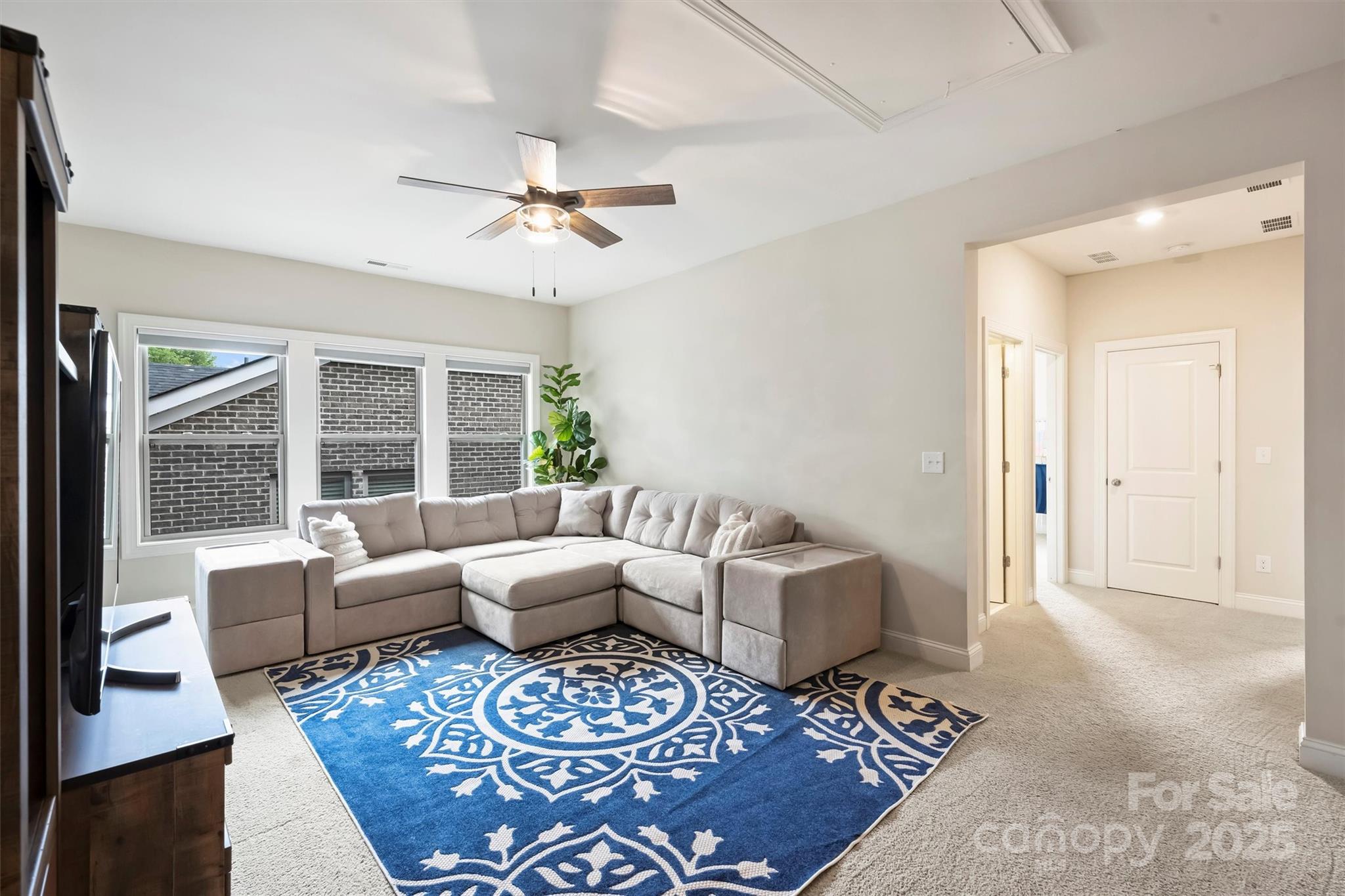 6618 Vizcaya Court Charlotte NC 28226