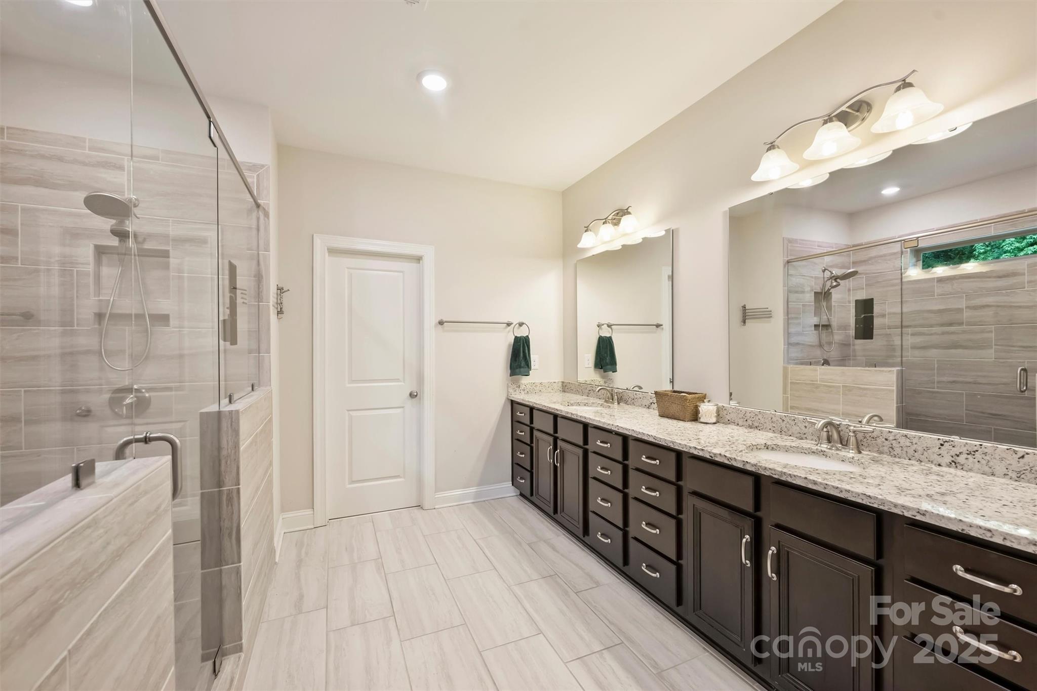 6618 Vizcaya Court Charlotte NC 28226