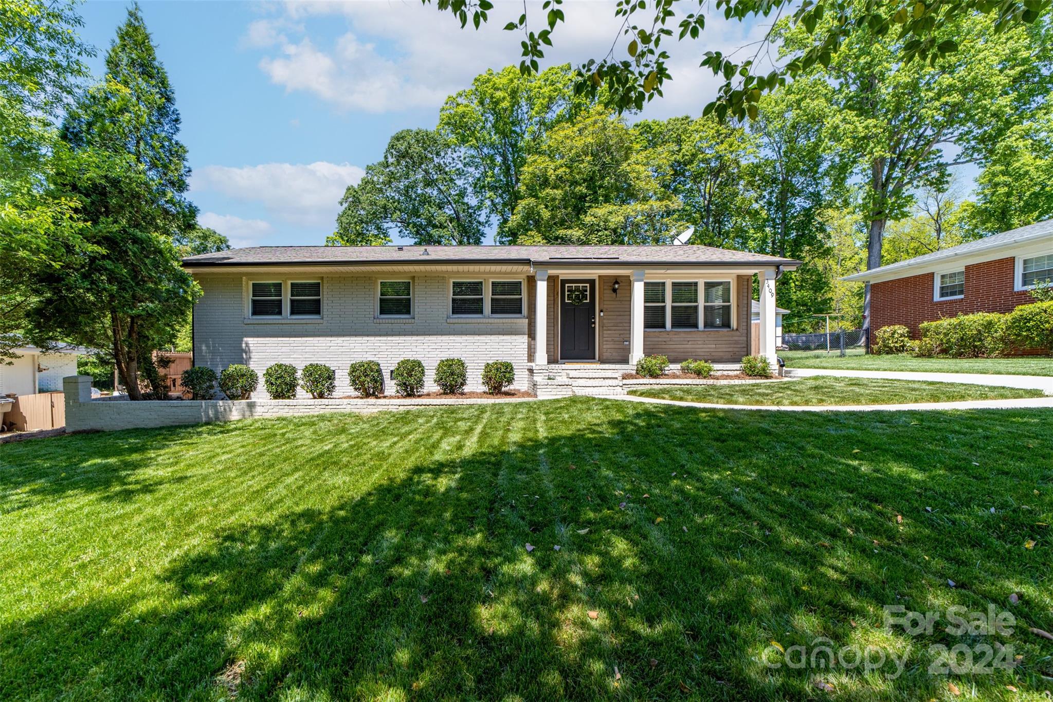 3409 Dunaire Drive Charlotte NC 28205
