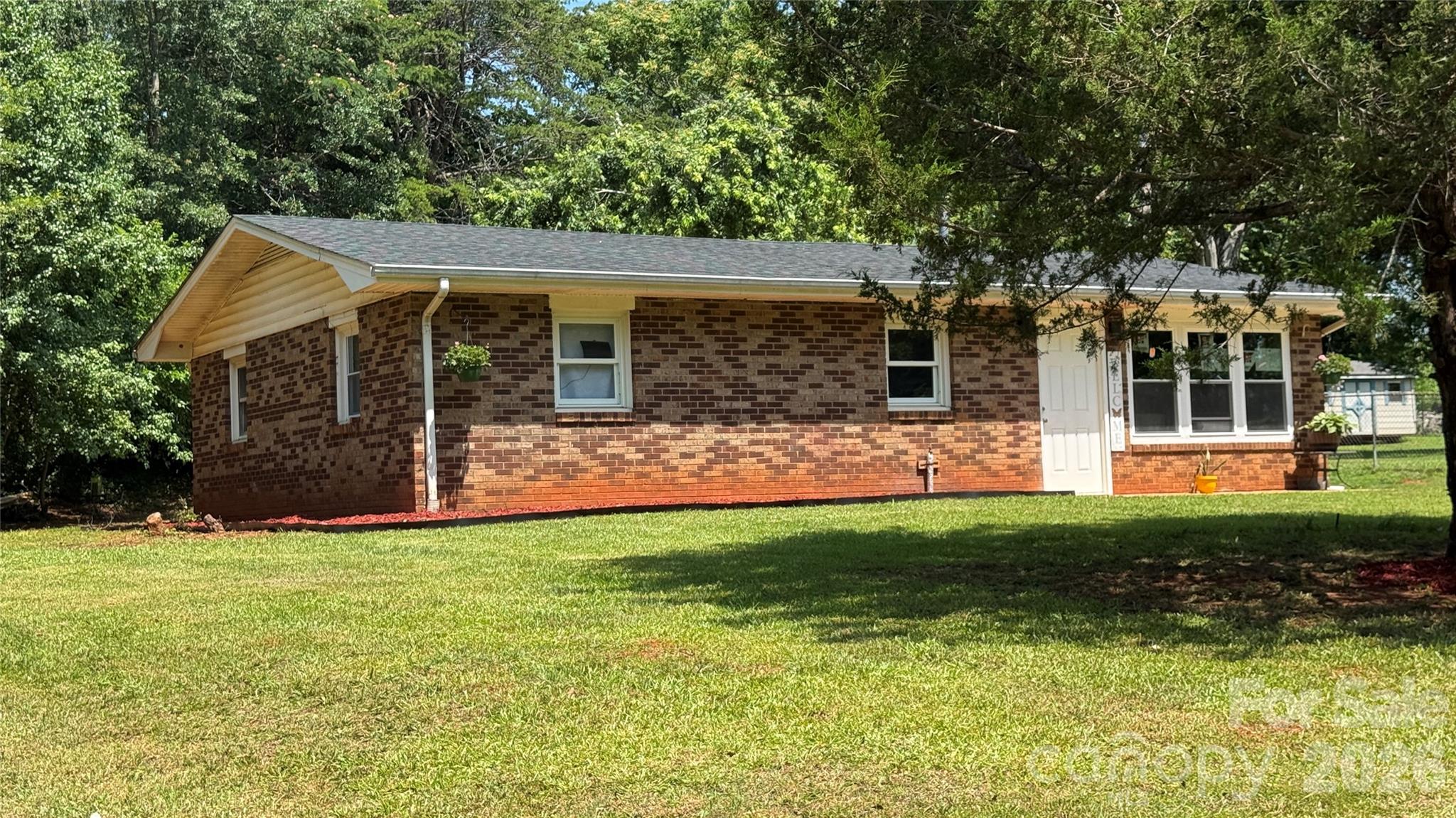 143 Mountain View Street Forest City NC 28043