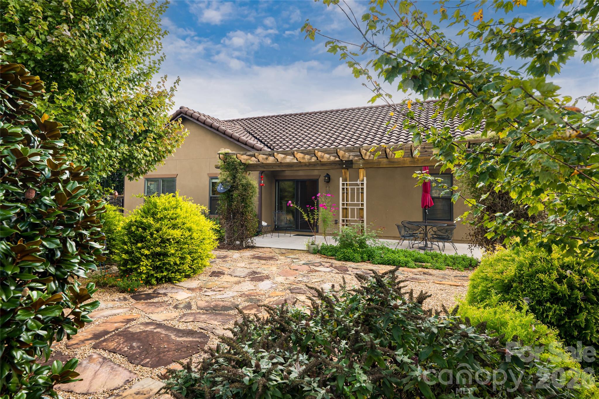 5 Pacifico Drive Asheville NC 28806