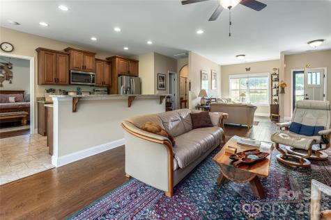 5 Pacifico Drive Asheville NC 28806